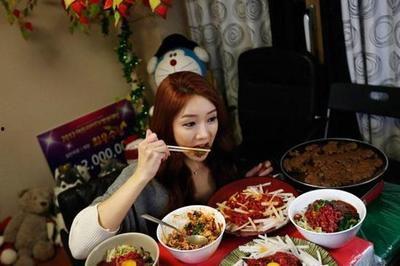 吃瓜小熊韩国吃饭视频,吃瓜小熊的味蕾探险记  第3张