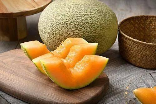 鱼姐吃哈密瓜视频,鱼姐畅享哈密瓜美味时光  第2张