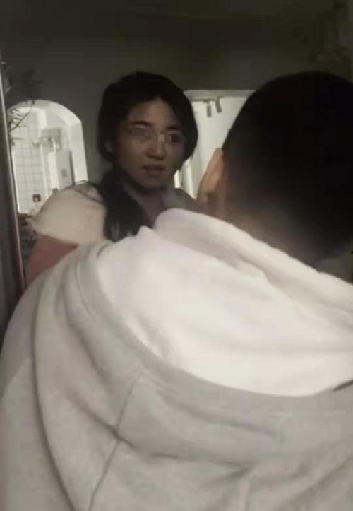 吃瓜男朋友发视频给我看,视频中的甜蜜瞬间  第2张